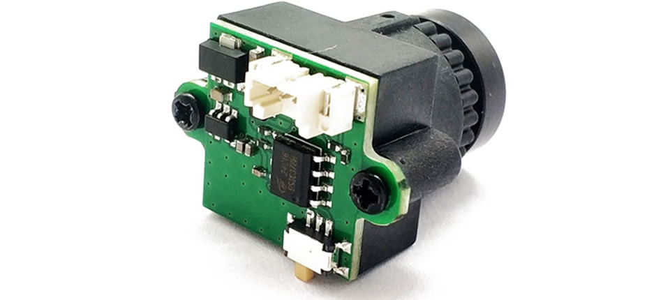 39 4 - EWRF 5.8GHz 2W FPV Wireless Transmitter and 1000TVL Camera